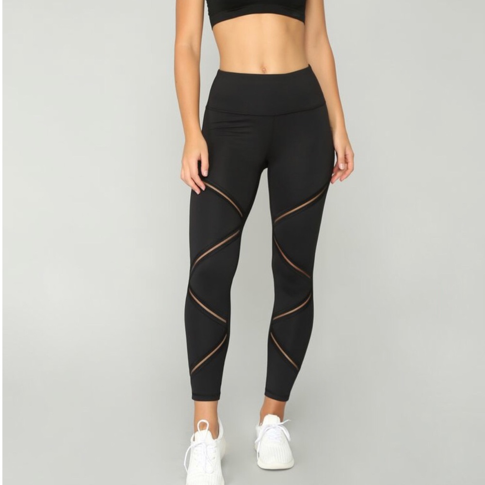 Fashion Nova - High Rise Leggings - Black - Large